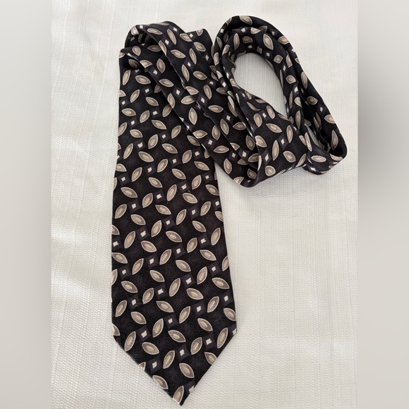 Carlos Devenezia Silk Tie Roma Barcelona Brown Geometric Classic(B123) - Picture 2 of 6